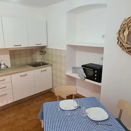 A Marina Apartment Bordighera